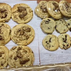 Moze Cafe - Homemade Cookies!