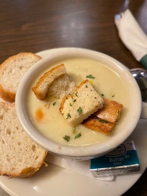 Harp & Celt Irish Pub & Restaurant by null