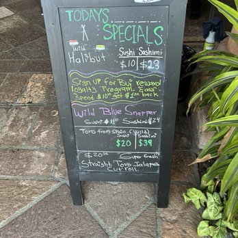 Bui Sushi - Specials - Sushi Bars Near Me - Malibu, California Bui Sushi - Specials - Sushi Bars Near Me - Malibu, California