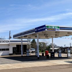 51 Downtown Service Station