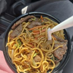 Most disgusting thing I ever tasted. Looks nothing like the pictures online (beef lo mein) restaurant rude and will not accommodate Most disgusting thing I ever tasted. Looks nothing like the pictures online (beef lo mein) restaurant rude and will not accommodate