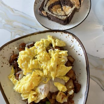 The Bread & Yolk - Breakfast & Brunch Near Me - Lake Orion, Michigan
