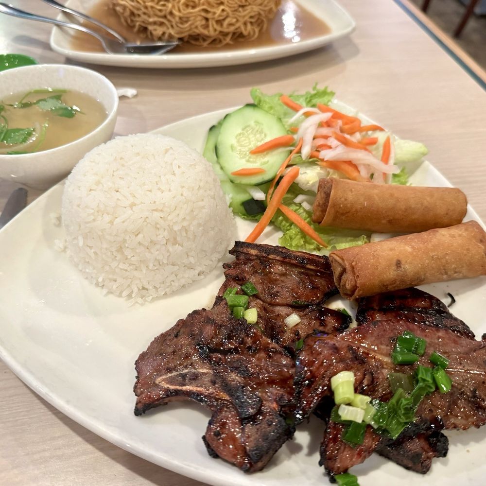 Pho LA - Grilled pork chop with egg rolls - Vietnamese Near Me - San Jose, California Pho LA - Grilled pork chop with egg rolls - Vietnamese Near Me - San Jose, California