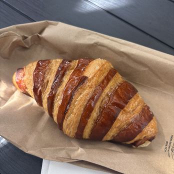 Rosso Coffee Club - Dulce de leche croissant - Coffee & Tea Near Me - Davie, Florida Rosso Coffee Club - Dulce de leche croissant - Coffee & Tea Near Me - Davie, Florida