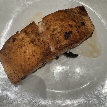Square Peg Pizzeria - Salmon for a topping of my salad - Pizza Near Me - Delray Beach, Florida