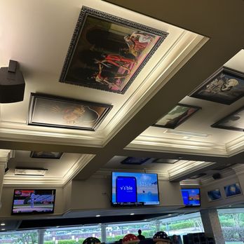 Mellow Mushroom Cary - Interior ceiling - Pizza Near Me - Cary, North Carolina