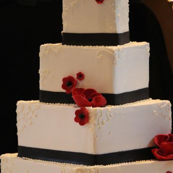 Emmeli's Cake - Our beautiful (and absolutely DELICIOUS) wedding cake made by Emmeli. - Desserts Near Me - Boise, Idaho Emmeli's Cake - Our beautiful (and absolutely DELICIOUS) wedding cake made by Emmeli. - Desserts Near Me - Boise, Idaho