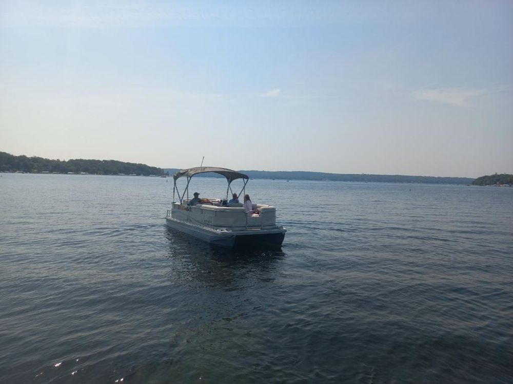 GENEVA LAKE BOAT RENTALS Updated August 2024 89 E Geneva St