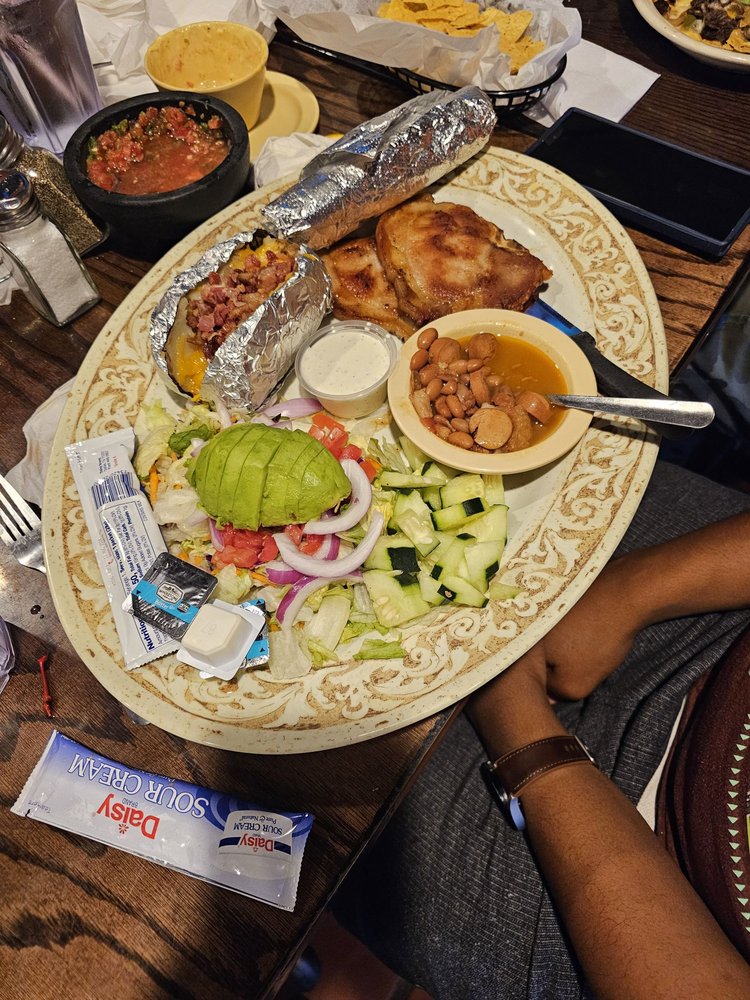 AJUUA’S MEXICAN RESTAURANT Updated November 2024 40 Photos & 66