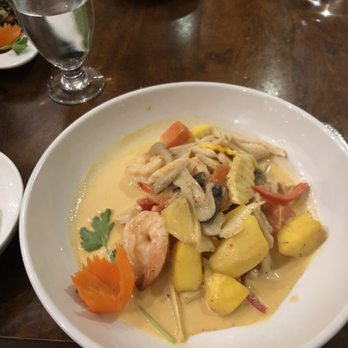 Peppermint Thai Cuisine - Mango Curry - Thai Near Me - Pepper Pike, Ohio Peppermint Thai Cuisine - Mango Curry - Thai Near Me - Pepper Pike, Ohio