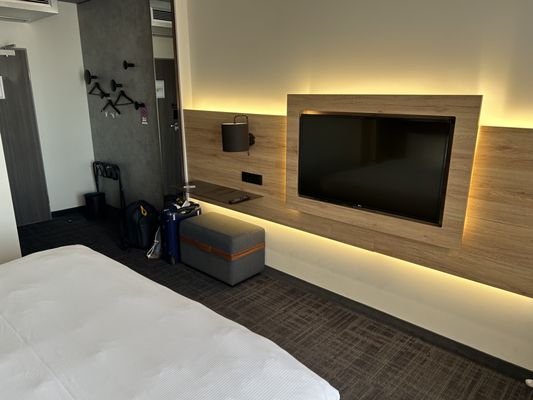 Moxy Berlin Humboldthain Park by null