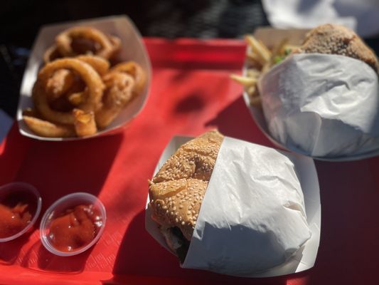 Burger Lounge by null