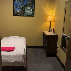 Beverly Hills MASSAGE