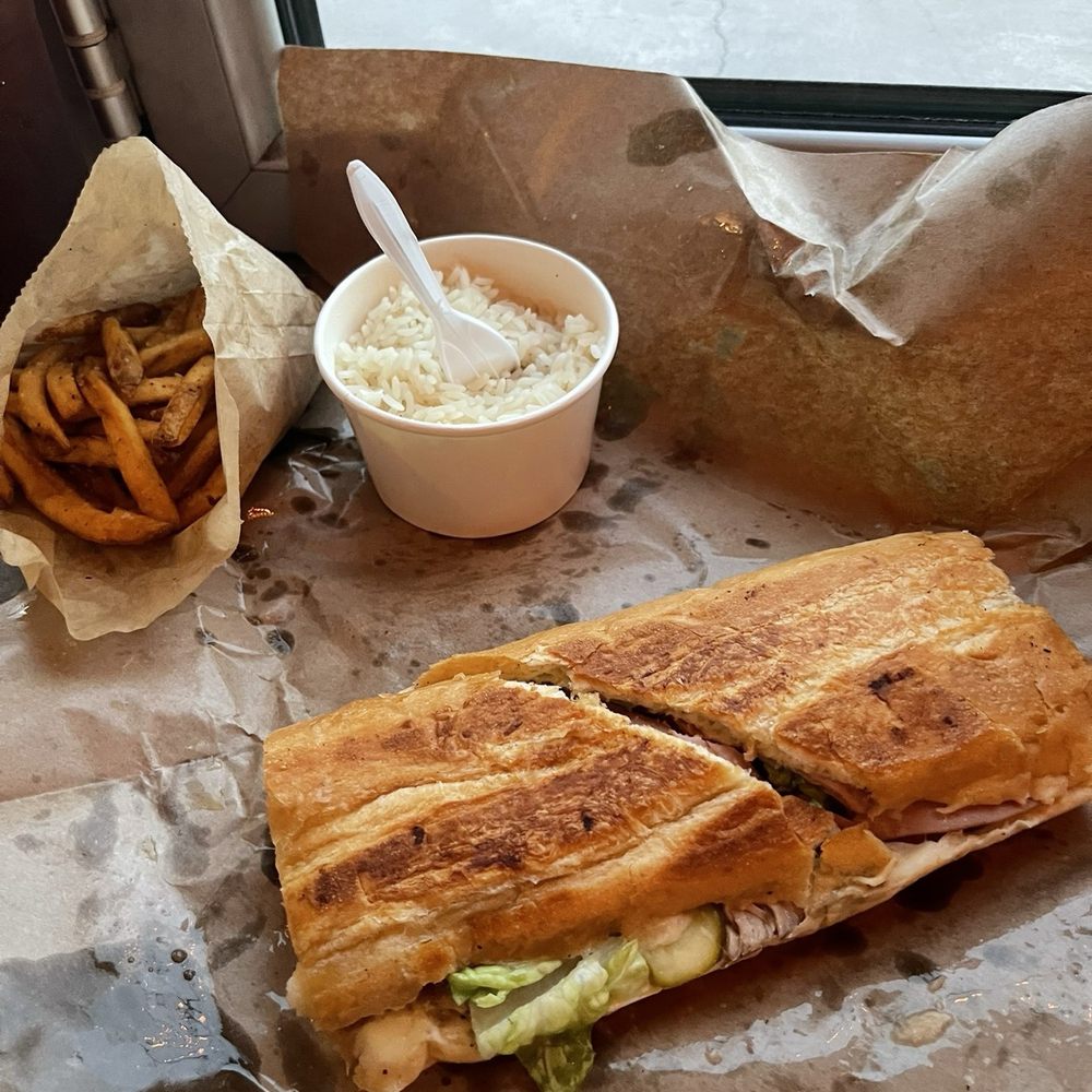 Bodega - Cuban - Latin American Near Me - St Petersburg, Florida