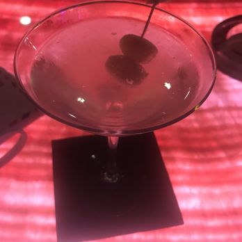 Blend Bar with Davidoff Cigars - Lounges Near Me - Indianapolis, Indiana
