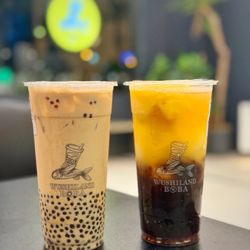 Wushiland Boba South Coast - Earl Grey Milk Tea with Mini Boba & Mango Sorbet 4 Seasons Ice Tea with Grass Jelly and Mini Boba.