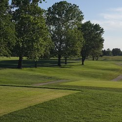 Mules National Golf Club - Each hole offers four tee boxes to suit golfers of different skill levels!