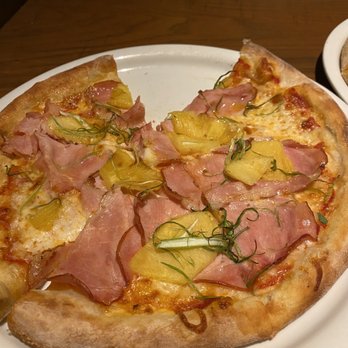 California Pizza Kitchen - Hawaiian pizza - Pizza Near Me - Brea, California California Pizza Kitchen - Hawaiian pizza - Pizza Near Me - Brea, California