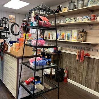 Candle Cottage - Interior - Candle Stores Near Me - Gatlinburg, Tennessee