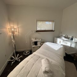 THE SKIN FIX