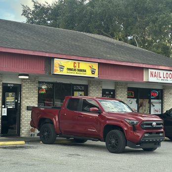 Chinelos Taqueria - Mexican Near Me - Kenneth City, Florida