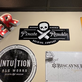 Auggie's Draft Room - Sports Bars Near Me - Saint Augustine, Florida