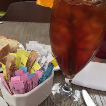 Pasta Moon - April 2017 love the paradise tropical tea they serve! - Italian Near Me - Half Moon Bay, California