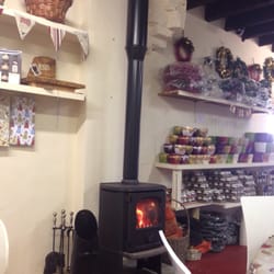 Nixon's Farm Shop - Cosy!