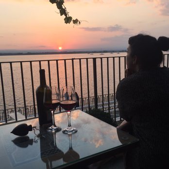 Henry's House - Sunset on the guests only terrace - Hotels Near Me - Siracusa, SR