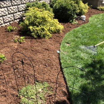 JVM Creative Landscape - Edging and Mulch on beds - Landscaping Near Me JVM Creative Landscape - Edging and Mulch on beds - Landscaping Near Me