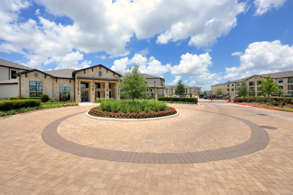 OLYMPUS FALCON LANDING 101 Photos 3300 Falcon Landing Blvd, Katy