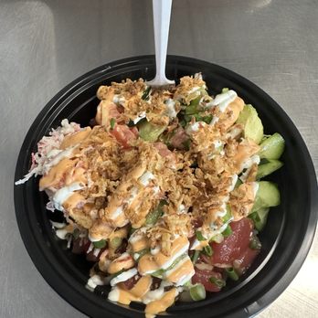 Big Island Poke - Hawaiian tuna/spiced Tuna. White rice Crab Avocado/cucumber/green onions. Aioli and garlic aioli - Hawaiian Near Me - Renton, Washington
