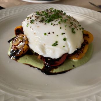 Goldmoor Inn - Burrata - Hotels Near Me - Galena, Illinois Goldmoor Inn - Burrata - Hotels Near Me - Galena, Illinois