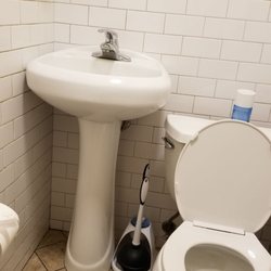 Brennan's Restaurant - The ladies is small and clean