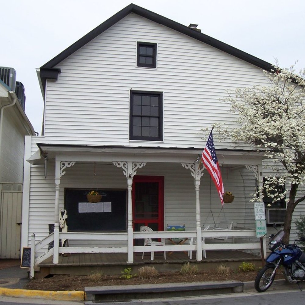 The Upper Crust - Bakeries Near Me - Middleburg, Virginia The Upper Crust - Bakeries Near Me - Middleburg, Virginia