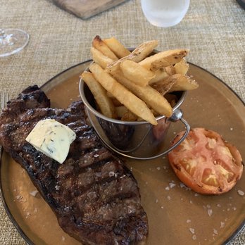 Garde East - New York strip with pomme frites - New American Near Me - Vineyard Haven, Massachusetts