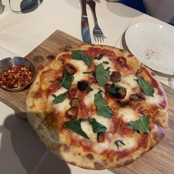 LON’s Last Drop - Margherita Pizza - Bars Near Me - Paradise Valley, Arizona LON’s Last Drop - Margherita Pizza - Bars Near Me - Paradise Valley, Arizona