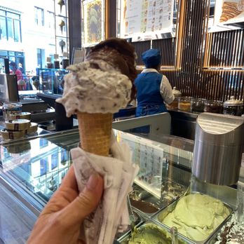 Venchi - Oh yes - Chocolatiers & Shops Near Me - New York, New York