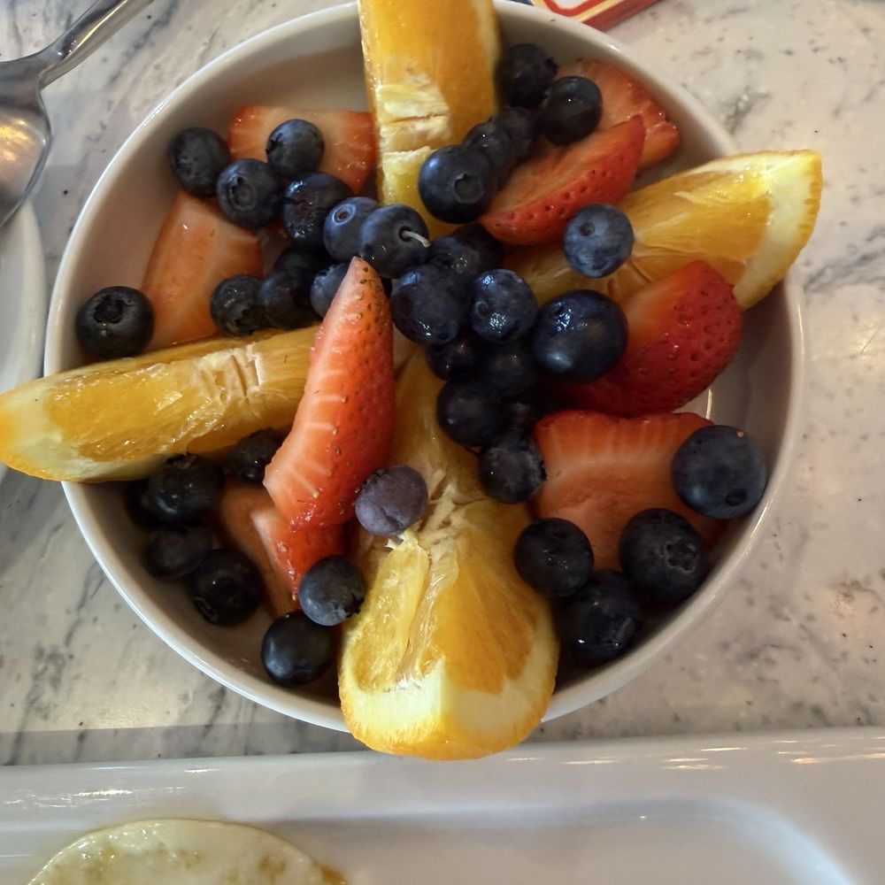Great Maple - Fresh fruit - New American Near Me - Newport Beach, California