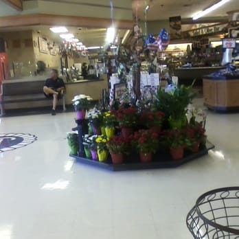 Stater Bros. Markets - Why are all the Deli girl staff RUDE?! - Grocery Near Me - Encinitas, California Stater Bros. Markets - Why are all the Deli girl staff RUDE?! - Grocery Near Me - Encinitas, California