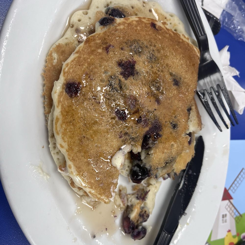 Bob & Edith's Diner - Blueberry hotcakes. Delicious - Diners Near Me - Alexandria, Virginia Bob & Edith's Diner - Blueberry hotcakes. Delicious - Diners Near Me - Alexandria, Virginia