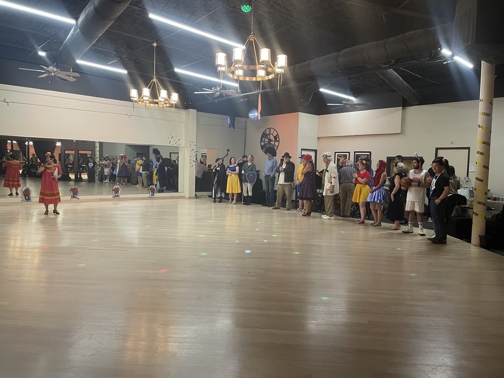 DanceMakers Of Texas Logo