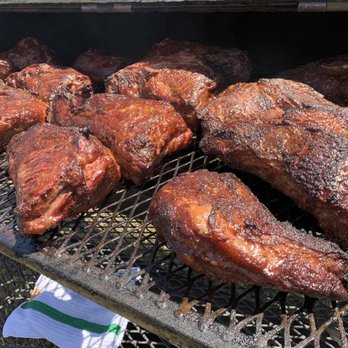 BBQ2U - Smoked Tri-Tip - Caterers Near Me