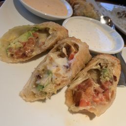 California Pizza Kitchen At Warrenville Order Food Online 67