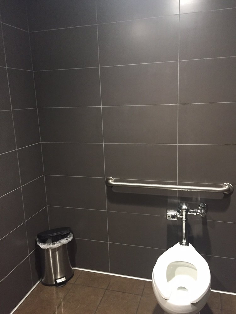 VISALIA MCCHEVRON Updated May 2024 5215 W Walnut Ave, Visalia