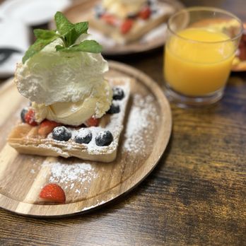 Waffle and Berry - Waffles Near Me - Honolulu, Hawaii Waffle and Berry - Waffles Near Me - Honolulu, Hawaii