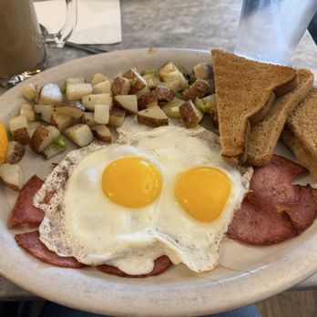 Chestnut Street Cafe & Eatery - Coffee & Tea Near Me - Nutley, New Jersey Chestnut Street Cafe & Eatery - Coffee & Tea Near Me - Nutley, New Jersey