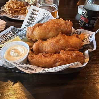 Lucky Fools Pub - Fish & Chips - Full (4) - Pubs Near Me - Moorpark, California Lucky Fools Pub - Fish & Chips - Full (4) - Pubs Near Me - Moorpark, California