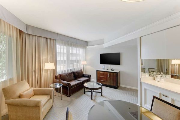 The Beverly Hilton by null