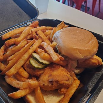 Angry Chickz - Combo 3 no spice - Chicken Shop Near Me - Sacramento, California Angry Chickz - Combo 3 no spice - Chicken Shop Near Me - Sacramento, California
